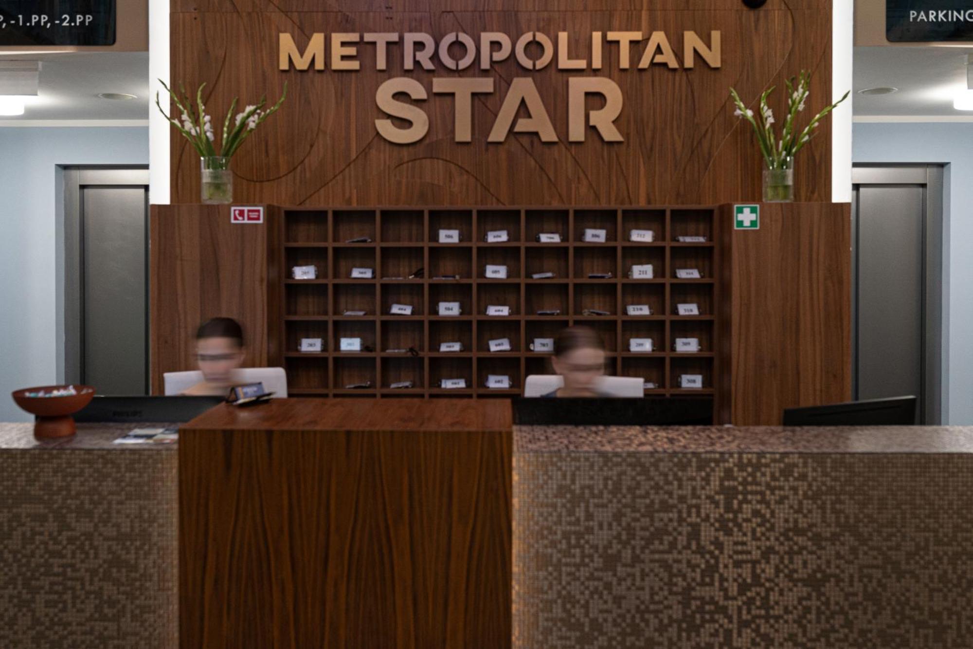 Hotel Reverie - Dependance, Check-In At Metropolitan Star Bratislava Esterno foto